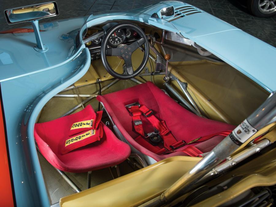 Интерьер Porsche 908/03 Spyder 1970 года  (фото 16 из 45)
